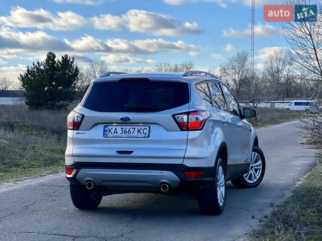 Сірий Форд Куга, об'ємом двигуна 2 л та пробігом 117 тис. км за 16999 $, фото 1 на Automoto.ua