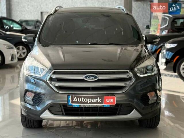 Форд Куга 2017 в Одессе на Automoto.ua Серый Форд Куга, объемом двигателя 2 л и пробегом 270 тыс. км за 12990 $, фото 1 на Automoto.ua