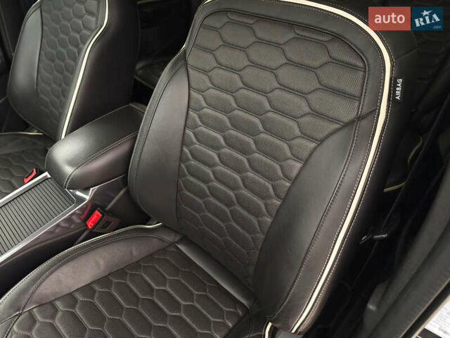 Сірий Форд Куга, об'ємом двигуна 2 л та пробігом 123 тис. км за 23800 $, фото 24 на Automoto.ua
