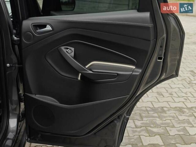 Сірий Форд Куга, об'ємом двигуна 2 л та пробігом 123 тис. км за 23800 $, фото 53 на Automoto.ua