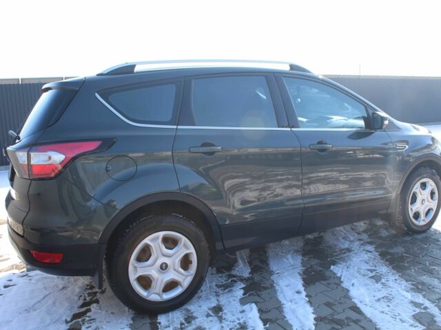 Серый Форд Куга, объемом двигателя 2 л и пробегом 120 тыс. км за 18200 $, фото 6 на Automoto.ua