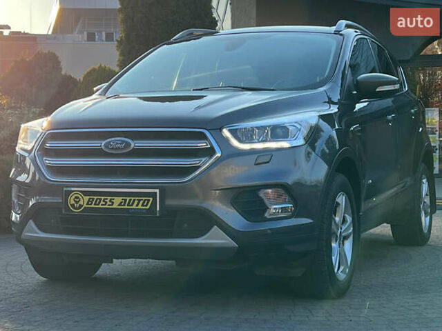 Форд Куга 2017 в Львове на Automoto.ua Серый Форд Куга, объемом двигателя 2 л и пробегом 115 тыс. км за 21150 $, фото 2 на Automoto.ua