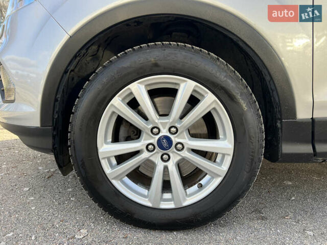 Сірий Форд Куга, об'ємом двигуна 2 л та пробігом 117 тис. км за 16999 $, фото 36 на Automoto.ua