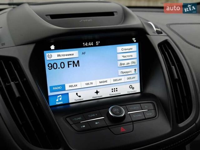 Сірий Форд Куга, об'ємом двигуна 2 л та пробігом 123 тис. км за 23800 $, фото 112 на Automoto.ua