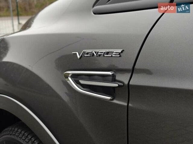 Сірий Форд Куга, об'ємом двигуна 2 л та пробігом 123 тис. км за 23800 $, фото 12 на Automoto.ua