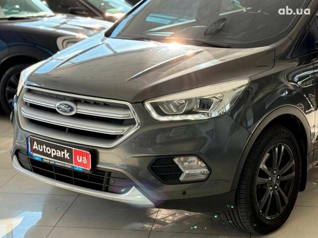 Форд Куга 2017 в Одессе на Automoto.ua Серый Форд Куга, объемом двигателя 2 л и пробегом 270 тыс. км за 12990 $, фото 3 на Automoto.ua