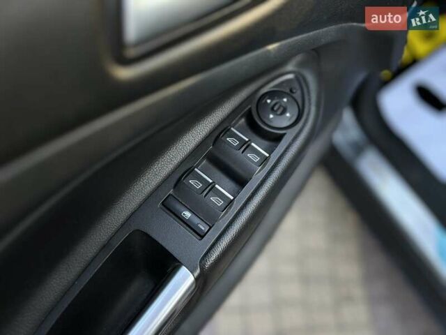 Форд Куга 2017 в Львове на Automoto.ua Серый Форд Куга, объемом двигателя 2 л и пробегом 115 тыс. км за 21150 $, фото 14 на Automoto.ua