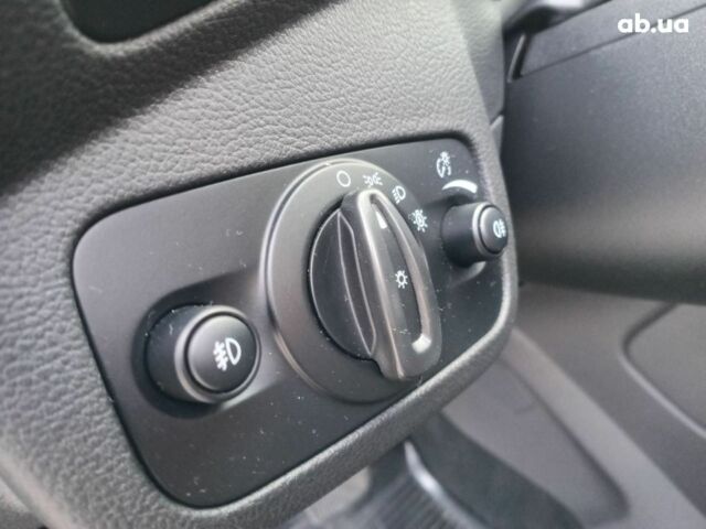 Форд Куга 2017 у Львові на Automoto.ua Сірий Форд Куга, об'ємом двигуна 2 л та пробігом 115 тис. км за 19680 $, фото 11 на Automoto.ua