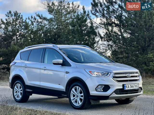 Сірий Форд Куга, об'ємом двигуна 2 л та пробігом 117 тис. км за 16999 $, фото 8 на Automoto.ua