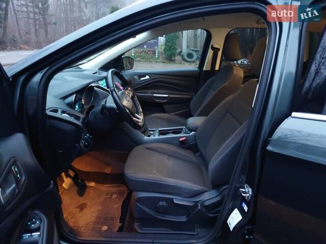 Серый Форд Куга, объемом двигателя 2 л и пробегом 95 тыс. км за 16900 $, фото 16 на Automoto.ua