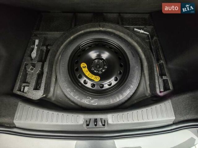 Сірий Форд Куга, об'ємом двигуна 2 л та пробігом 123 тис. км за 23800 $, фото 51 на Automoto.ua