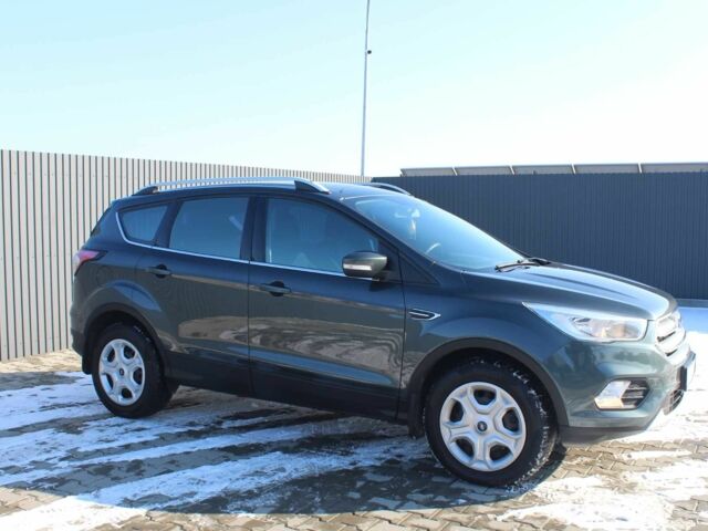 Серый Форд Куга, объемом двигателя 2 л и пробегом 120 тыс. км за 18200 $, фото 7 на Automoto.ua