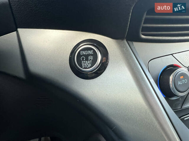 Сірий Форд Куга, об'ємом двигуна 2 л та пробігом 117 тис. км за 16999 $, фото 26 на Automoto.ua