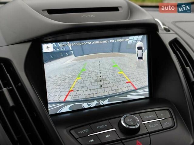 Сірий Форд Куга, об'ємом двигуна 2 л та пробігом 123 тис. км за 23800 $, фото 102 на Automoto.ua