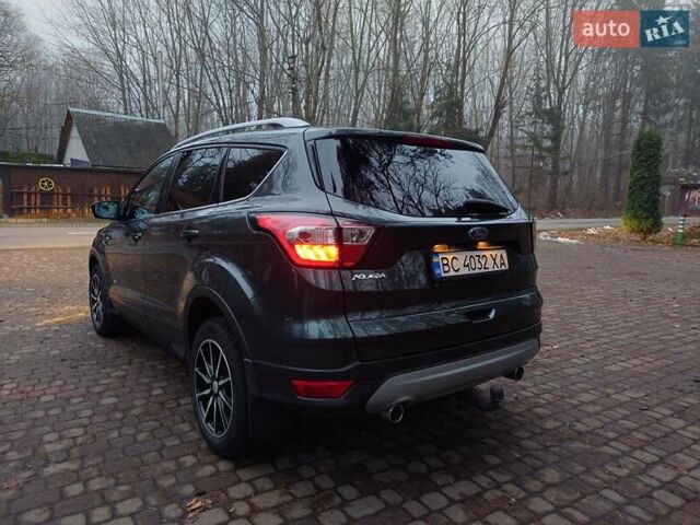 Серый Форд Куга, объемом двигателя 2 л и пробегом 95 тыс. км за 16900 $, фото 11 на Automoto.ua