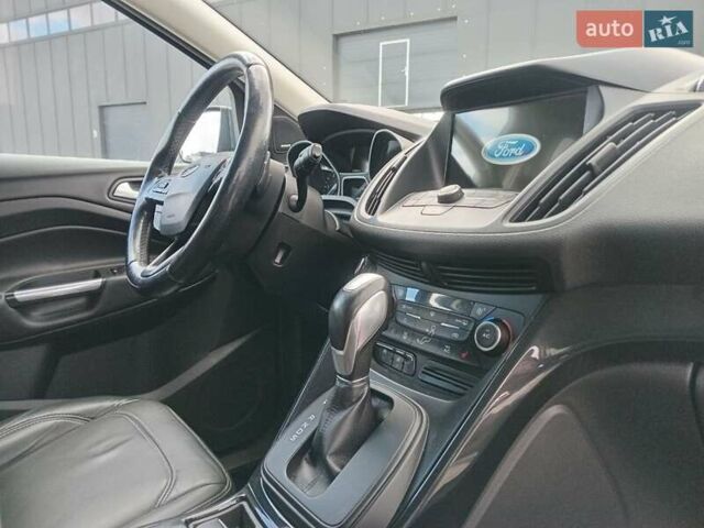 Серый Форд Куга, объемом двигателя 2 л и пробегом 115 тыс. км за 19680 $, фото 1 на Automoto.ua