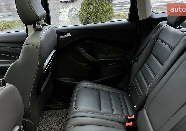 Серый Форд Куга, объемом двигателя 2 л и пробегом 189 тыс. км за 16500 $, фото 25 на Automoto.ua