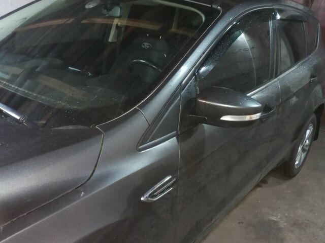 Серый Форд Куга, объемом двигателя 2 л и пробегом 175 тыс. км за 15999 $, фото 3 на Automoto.ua