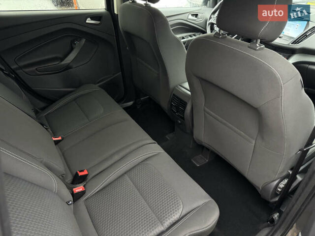 Серый Форд Куга, объемом двигателя 2 л и пробегом 191 тыс. км за 20900 $, фото 16 на Automoto.ua