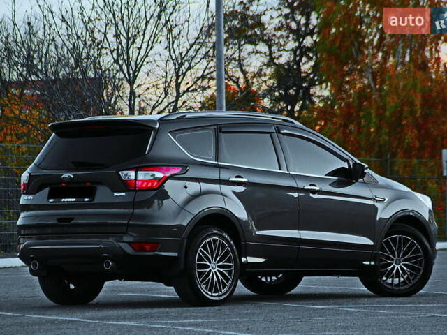 Серый Форд Куга, объемом двигателя 2 л и пробегом 83 тыс. км за 15300 $, фото 1 на Automoto.ua