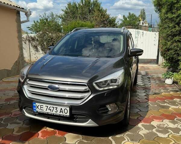 Сірий Форд Куга, об'ємом двигуна 1.5 л та пробігом 141 тис. км за 14800 $, фото 4 на Automoto.ua