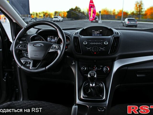 Серый Форд Куга, объемом двигателя 2 л и пробегом 82 тыс. км за 15300 $, фото 10 на Automoto.ua