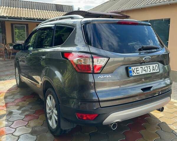 Сірий Форд Куга, об'ємом двигуна 1.5 л та пробігом 141 тис. км за 14800 $, фото 19 на Automoto.ua