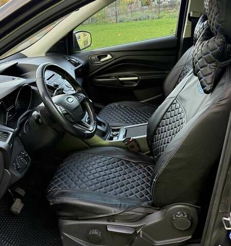 Форд Куга 2018 в Хмельницком на Automoto.ua Серый Форд Куга, объемом двигателя 1.5 л и пробегом 144 тыс. км за 17500 $, фото 28 на Automoto.ua