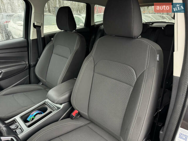 Серый Форд Куга, объемом двигателя 2 л и пробегом 191 тыс. км за 20900 $, фото 12 на Automoto.ua