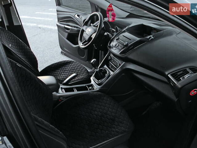 Серый Форд Куга, объемом двигателя 2 л и пробегом 83 тыс. км за 15300 $, фото 11 на Automoto.ua