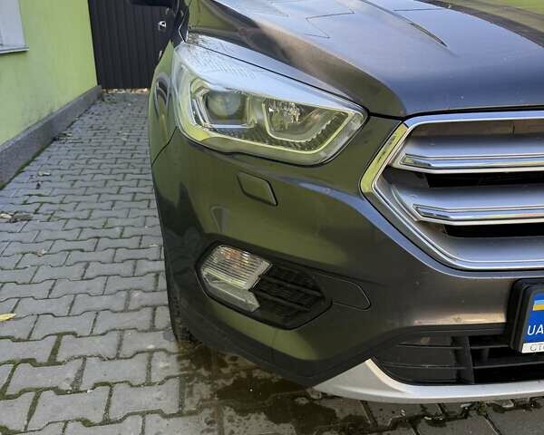 Форд Куга 2018 в Хмельницком на Automoto.ua Серый Форд Куга, объемом двигателя 1.5 л и пробегом 144 тыс. км за 17500 $, фото 9 на Automoto.ua