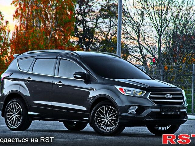 Серый Форд Куга, объемом двигателя 2 л и пробегом 82 тыс. км за 15300 $, фото 3 на Automoto.ua