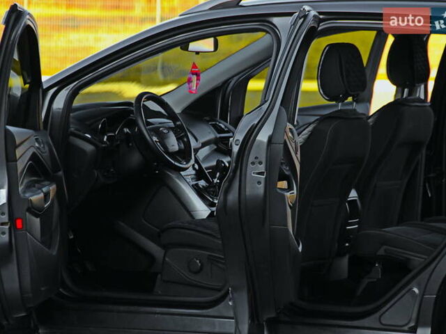 Серый Форд Куга, объемом двигателя 2 л и пробегом 83 тыс. км за 15300 $, фото 6 на Automoto.ua