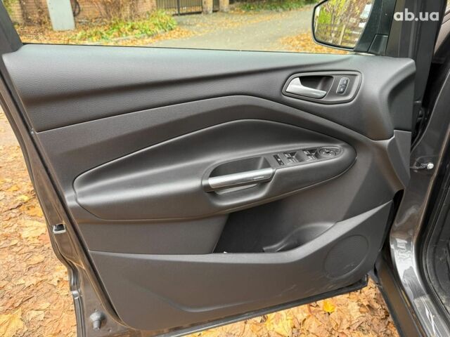 Серый Форд Куга, объемом двигателя 1.5 л и пробегом 36 тыс. км за 19990 $, фото 10 на Automoto.ua