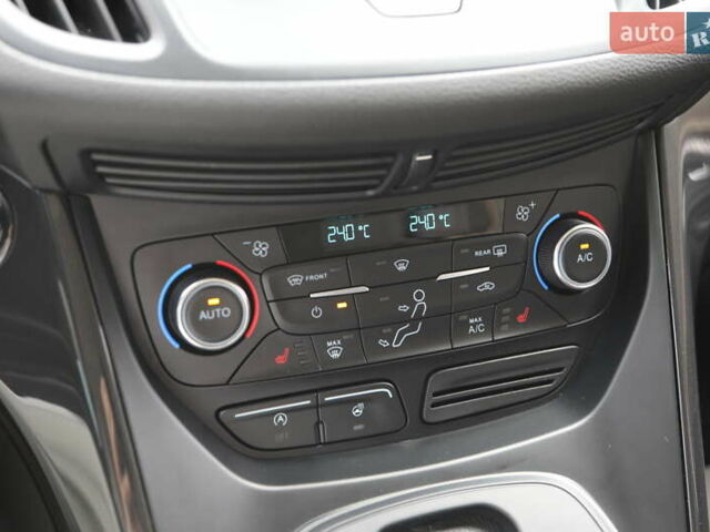 Серый Форд Куга, объемом двигателя 1.5 л и пробегом 166 тыс. км за 16500 $, фото 13 на Automoto.ua