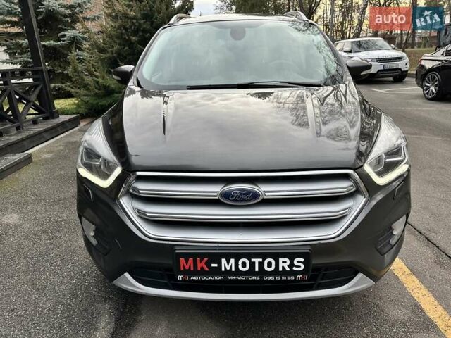 Серый Форд Куга, объемом двигателя 2 л и пробегом 226 тыс. км за 17500 $, фото 10 на Automoto.ua