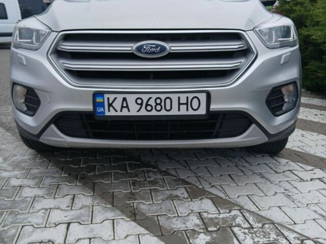 Серый Форд Куга, объемом двигателя 1.5 л и пробегом 171 тыс. км за 14800 $, фото 3 на Automoto.ua