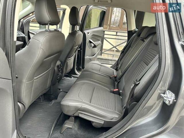 Серый Форд Куга, объемом двигателя 2 л и пробегом 226 тыс. км за 17500 $, фото 21 на Automoto.ua