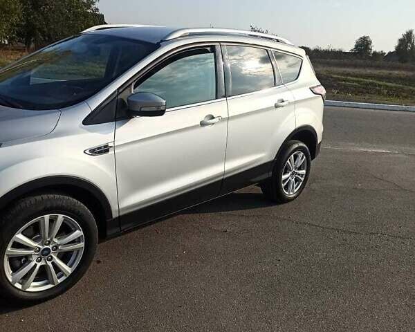 Серый Форд Куга, объемом двигателя 2 л и пробегом 164 тыс. км за 15500 $, фото 16 на Automoto.ua