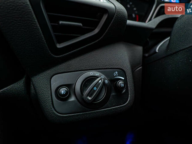 Серый Форд Куга, объемом двигателя 2 л и пробегом 128 тыс. км за 17705 $, фото 13 на Automoto.ua