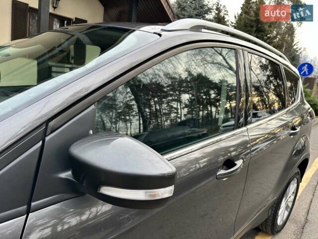 Серый Форд Куга, объемом двигателя 2 л и пробегом 226 тыс. км за 17500 $, фото 12 на Automoto.ua