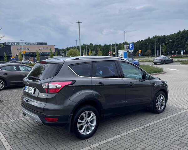 Серый Форд Куга, объемом двигателя 1.5 л и пробегом 134 тыс. км за 17000 $, фото 2 на Automoto.ua