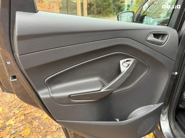 Серый Форд Куга, объемом двигателя 1.5 л и пробегом 36 тыс. км за 19990 $, фото 15 на Automoto.ua