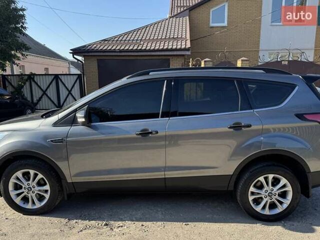 Сірий Форд Куга, об'ємом двигуна 1.5 л та пробігом 121 тис. км за 18000 $, фото 5 на Automoto.ua