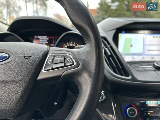 Серый Форд Куга, объемом двигателя 2 л и пробегом 226 тыс. км за 17500 $, фото 26 на Automoto.ua