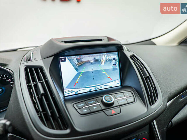 Серый Форд Куга, объемом двигателя 2 л и пробегом 128 тыс. км за 17705 $, фото 16 на Automoto.ua