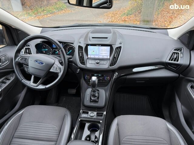 Серый Форд Куга, объемом двигателя 1.5 л и пробегом 36 тыс. км за 19990 $, фото 20 на Automoto.ua