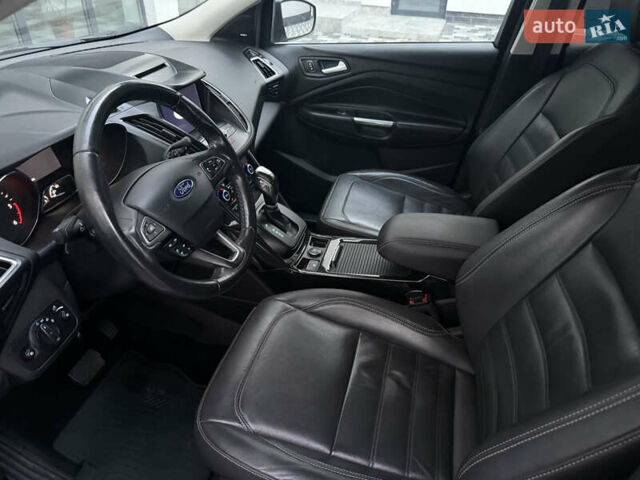 Сірий Форд Куга, об'ємом двигуна 2 л та пробігом 113 тис. км за 23000 $, фото 12 на Automoto.ua