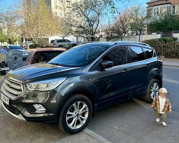 Сірий Форд Куга, об'ємом двигуна 2 л та пробігом 138 тис. км за 17200 $, фото 3 на Automoto.ua