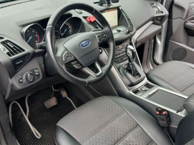 Серый Форд Куга, объемом двигателя 1.5 л и пробегом 171 тыс. км за 14800 $, фото 5 на Automoto.ua